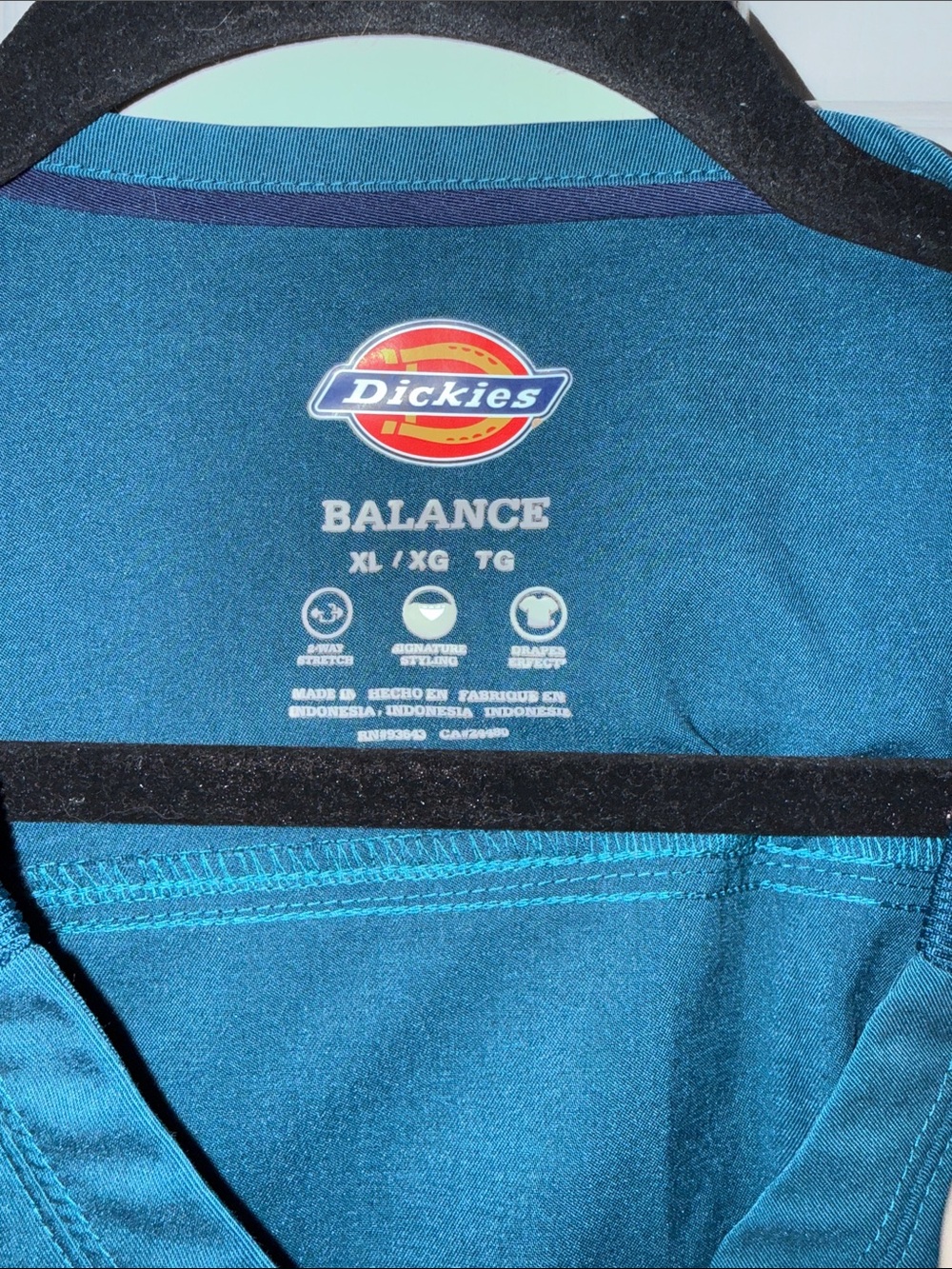 Dickies Balance Teal Scrub Top - Picture 3 of 6